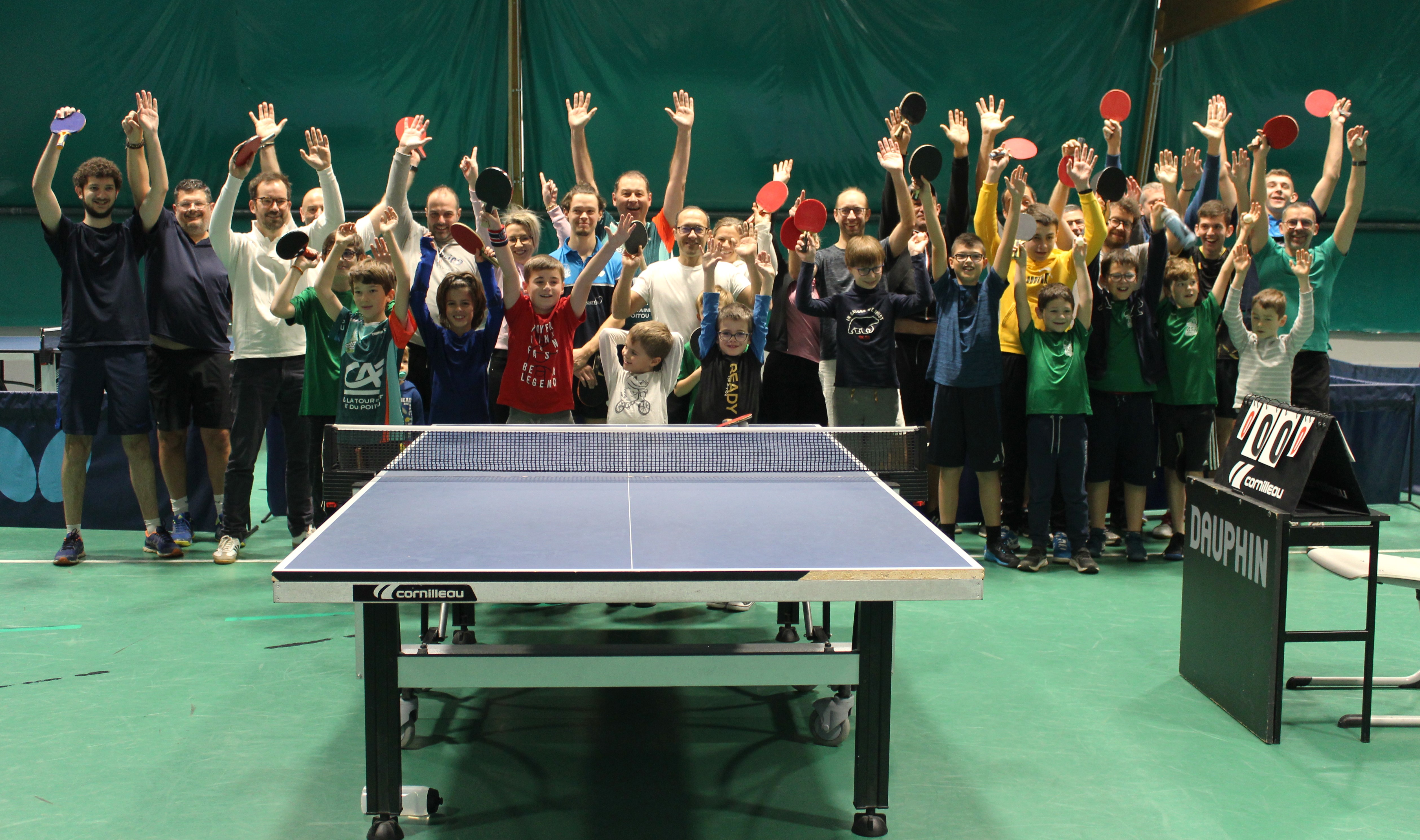 Des participants heureux lors du premier tournoi parents-enfants